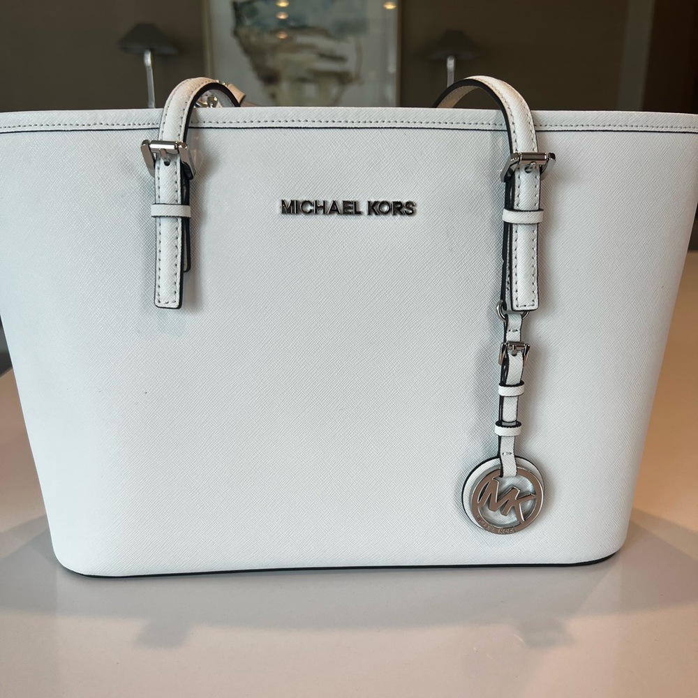 Micheal Kors white tote bag